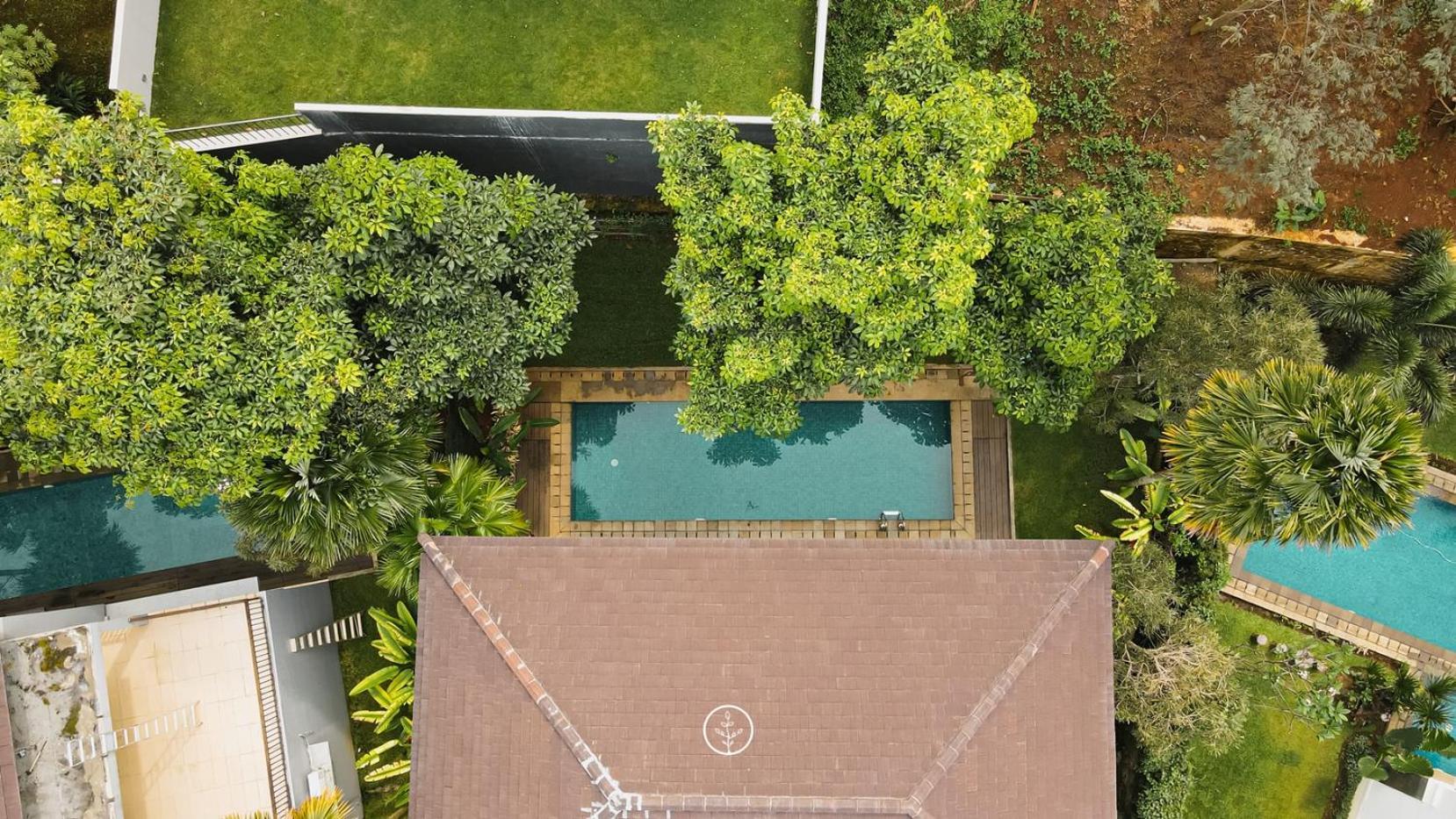 בנדונג Oyama City View Villa 4 Bedrooms With A Private Swimming Pool מראה חיצוני תמונה
