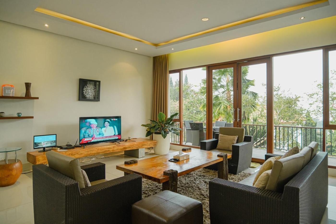 בנדונג Oyama City View Villa 4 Bedrooms With A Private Swimming Pool מראה חיצוני תמונה